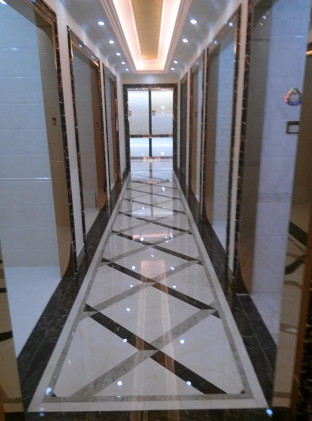 217永信贵宾会瓷砖山西长治专卖店