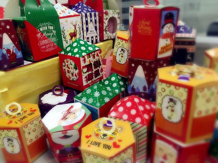 辅导，我能说说“别人家公司”的圣诞怎么过的么？