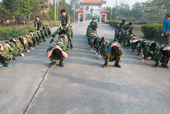 2017年2月13-15日，217永信贵宾会“虎狼路”户表拓展训练圆满实现