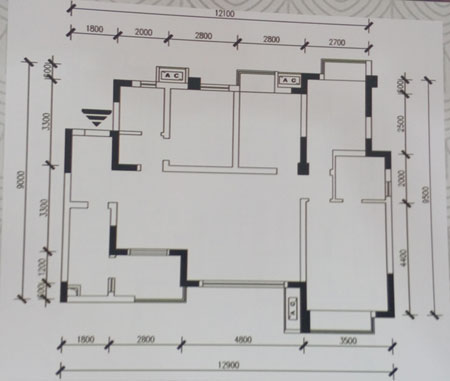 本单元的设计新中式风格摒弃古典中国风的陈旧与拘泥，取而代之的是现代时尚创意设计。适合追求一种沉稳、舒服、放松的生涯空间的人群。